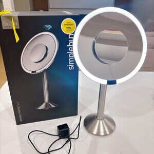 90% NEW SIMPLE HUMAN PRO MAKE UP MIRROR IN PACKAGING